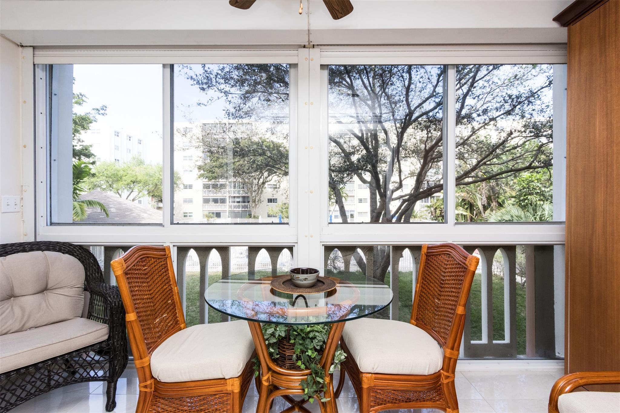 MEADOWBROOK CONDOS APTS - Residential