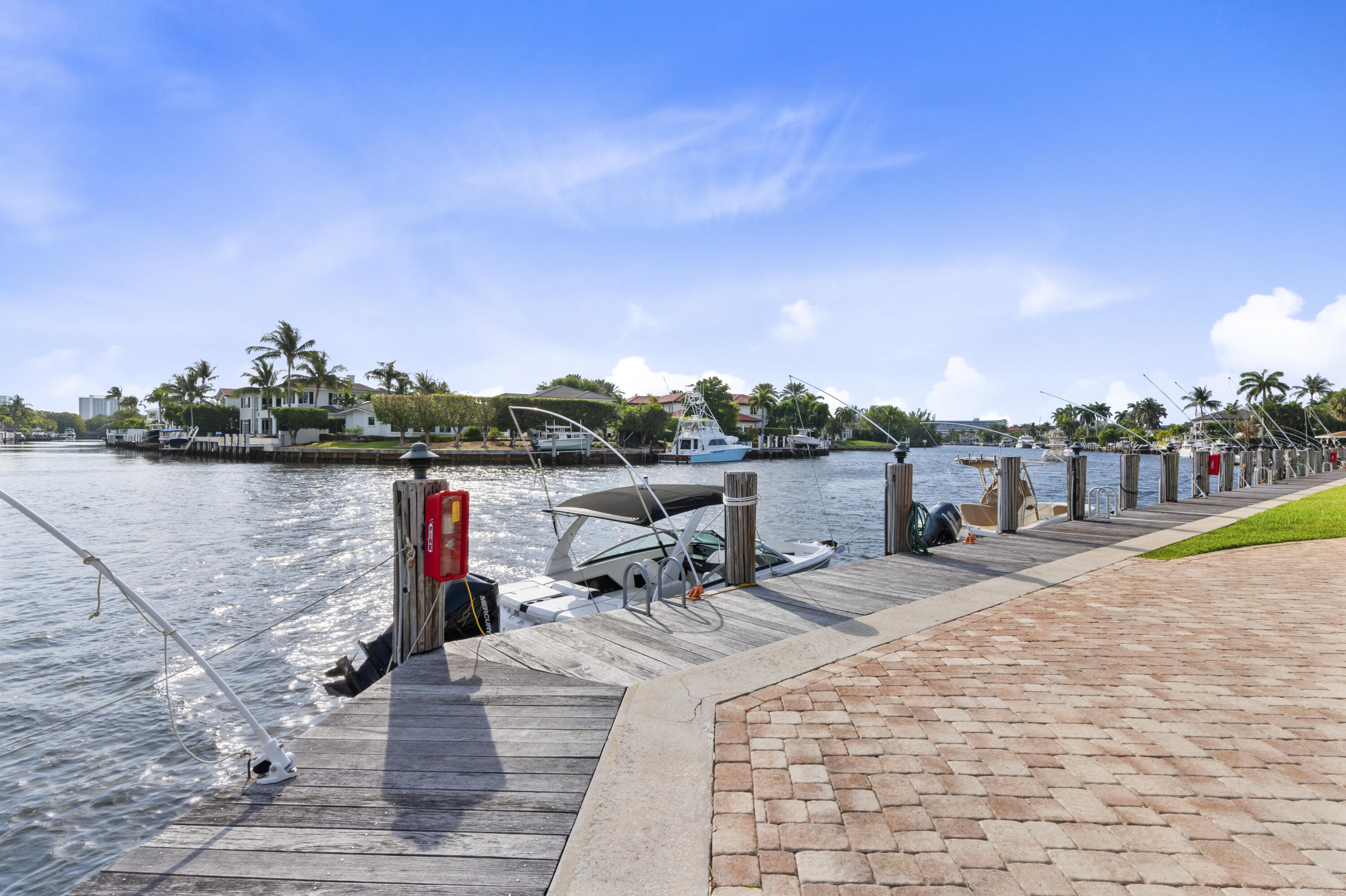 RIVER HOUSE TOWERS CONDO - Residential