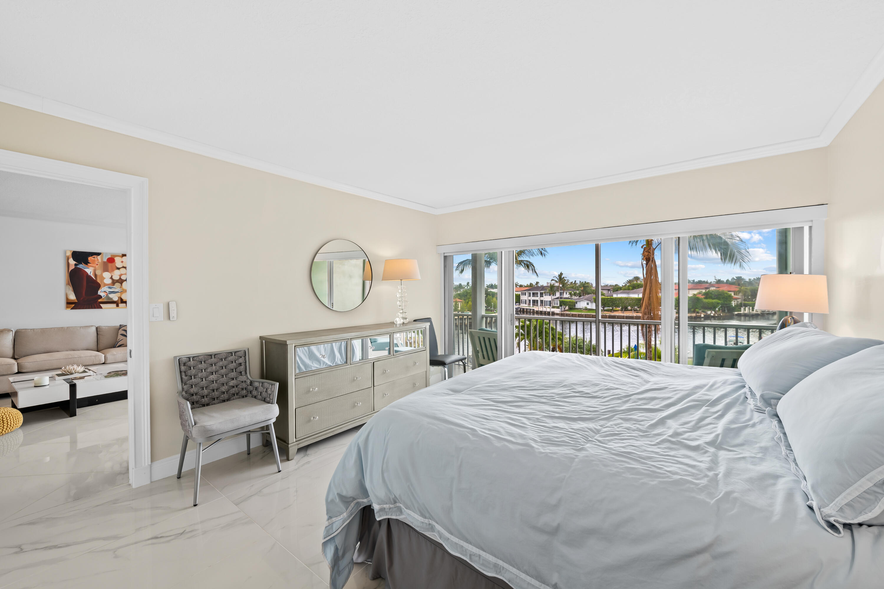 RIVER HOUSE TOWERS CONDO - Residential