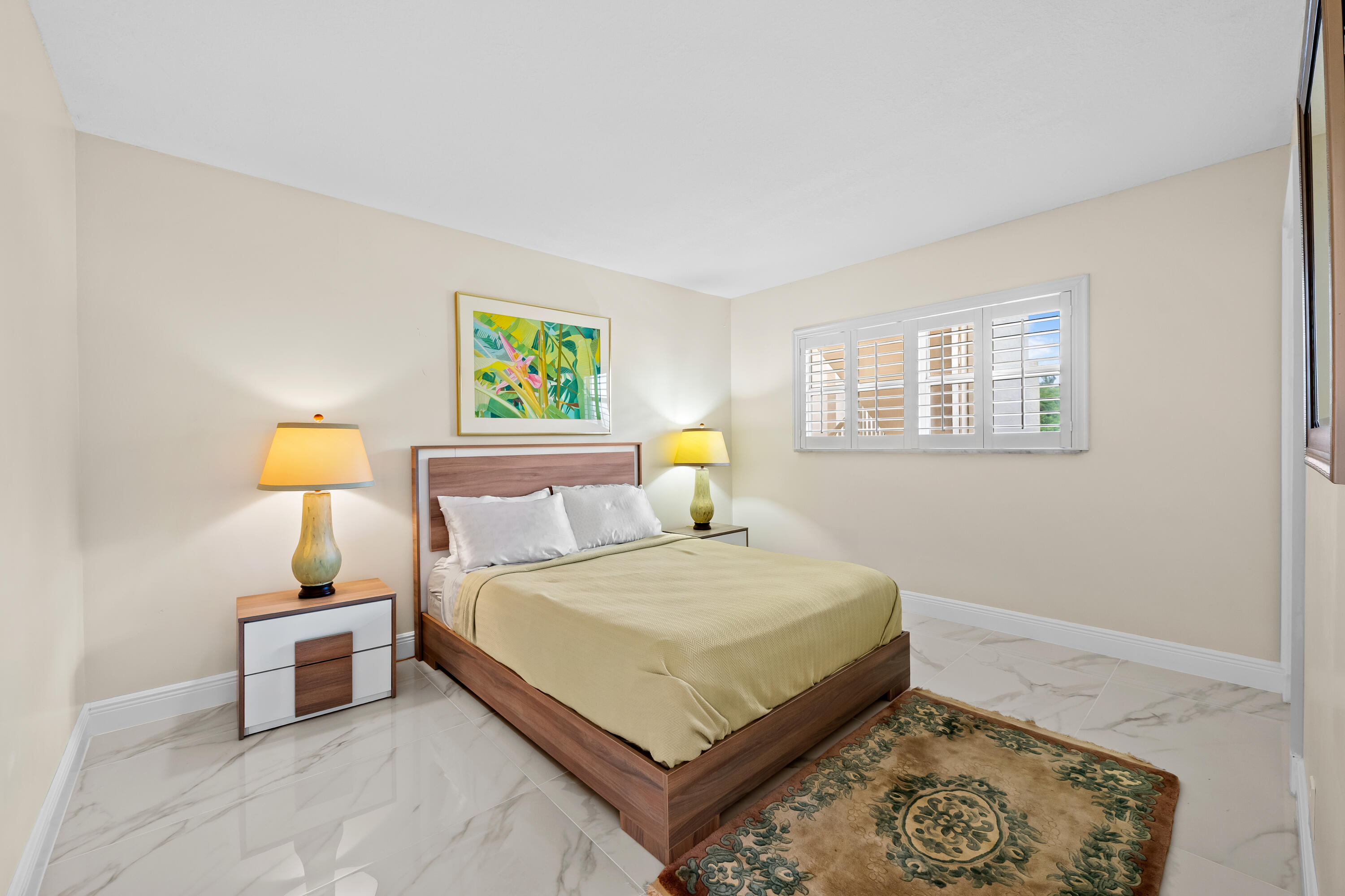 RIVER HOUSE TOWERS CONDO - Residential