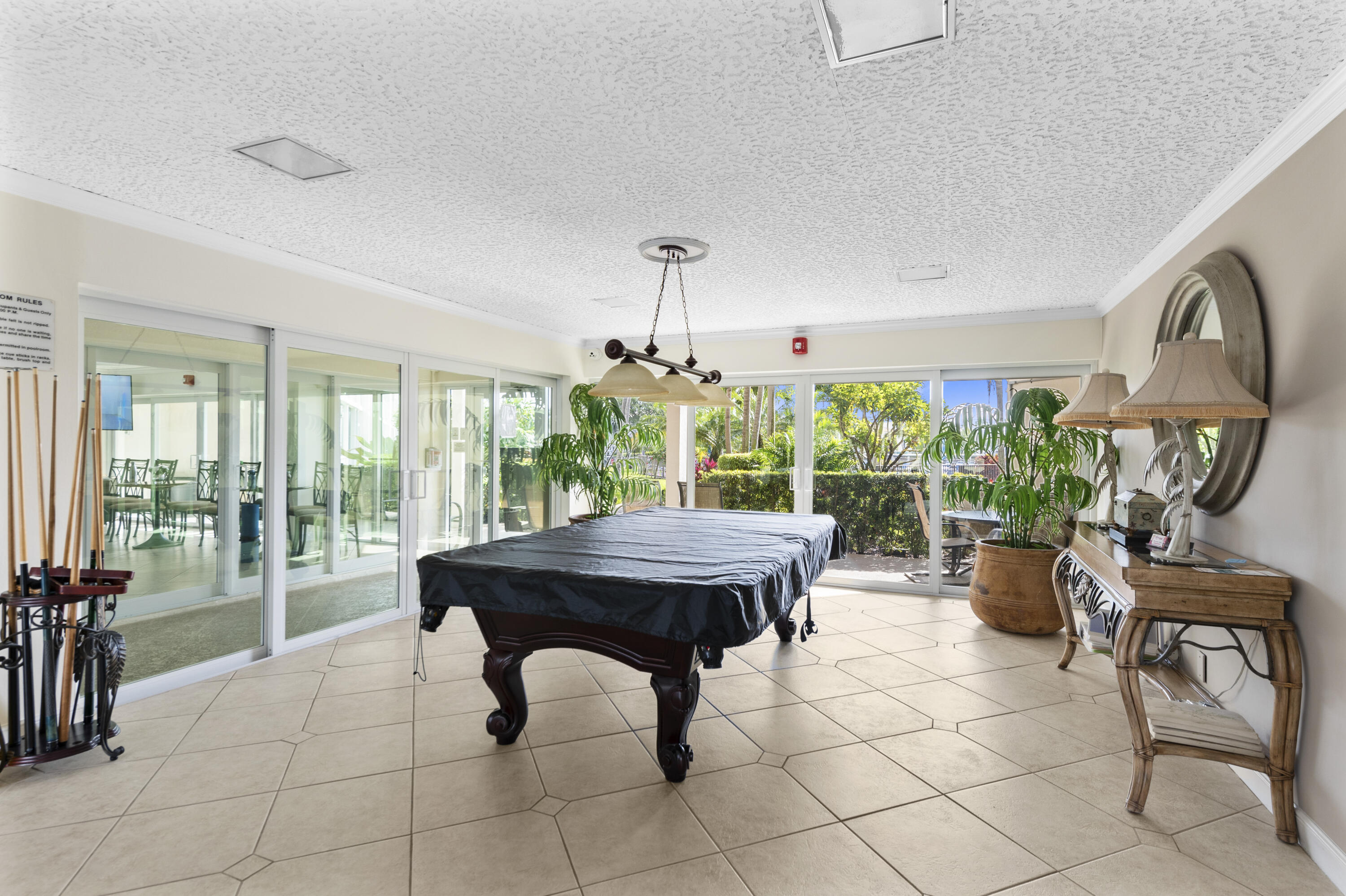 RIVER HOUSE TOWERS CONDO - Residential