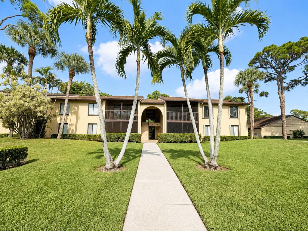 Photo of 628 Sea Pine Way #C2, Greenacres, FL 33415 (MLS # B26072101)