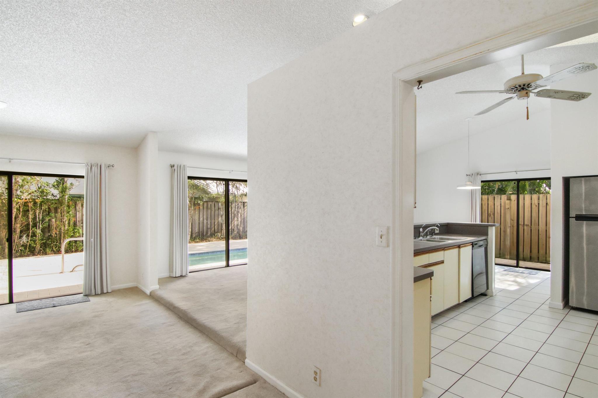 7600 W Country Club Boulevard
