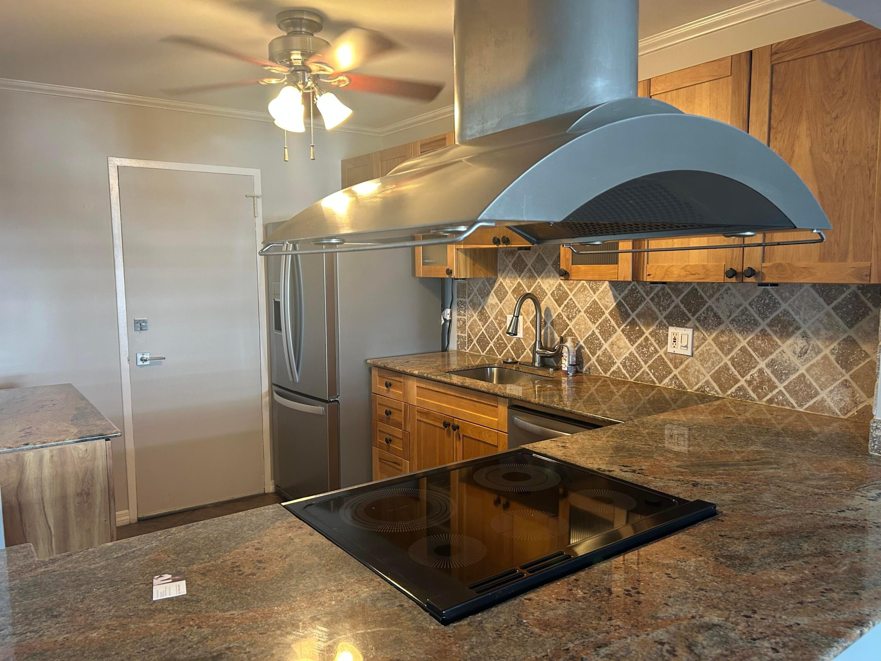 5100 Dupont Boulevard 8L