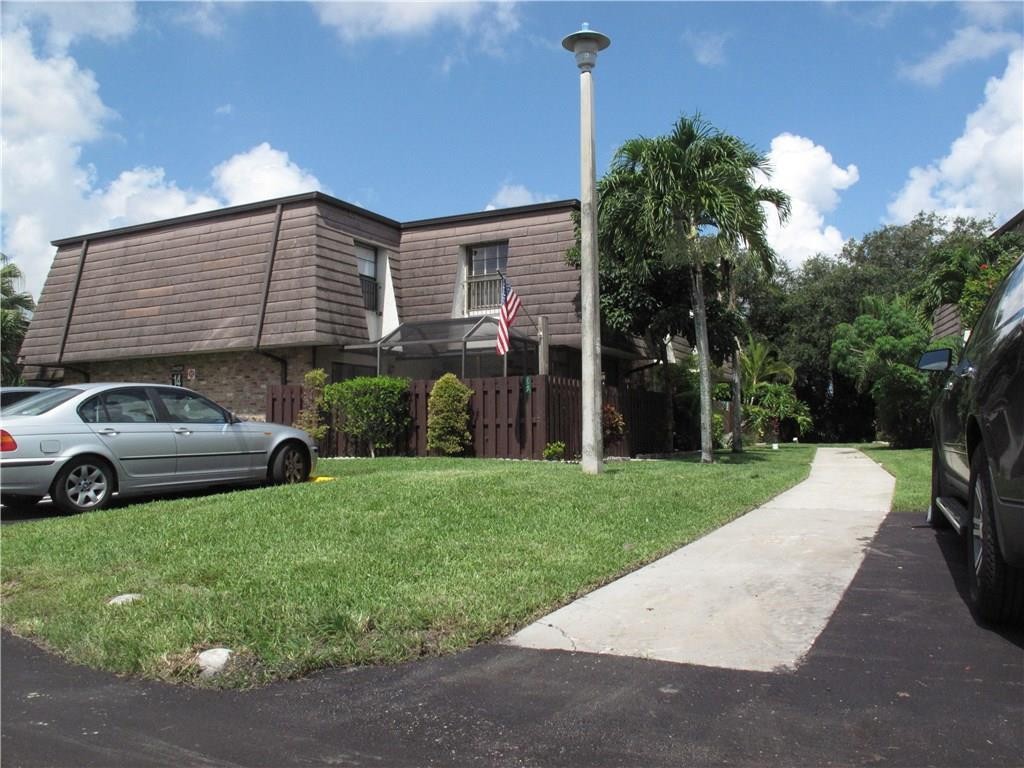 PARKSIDE - Residential