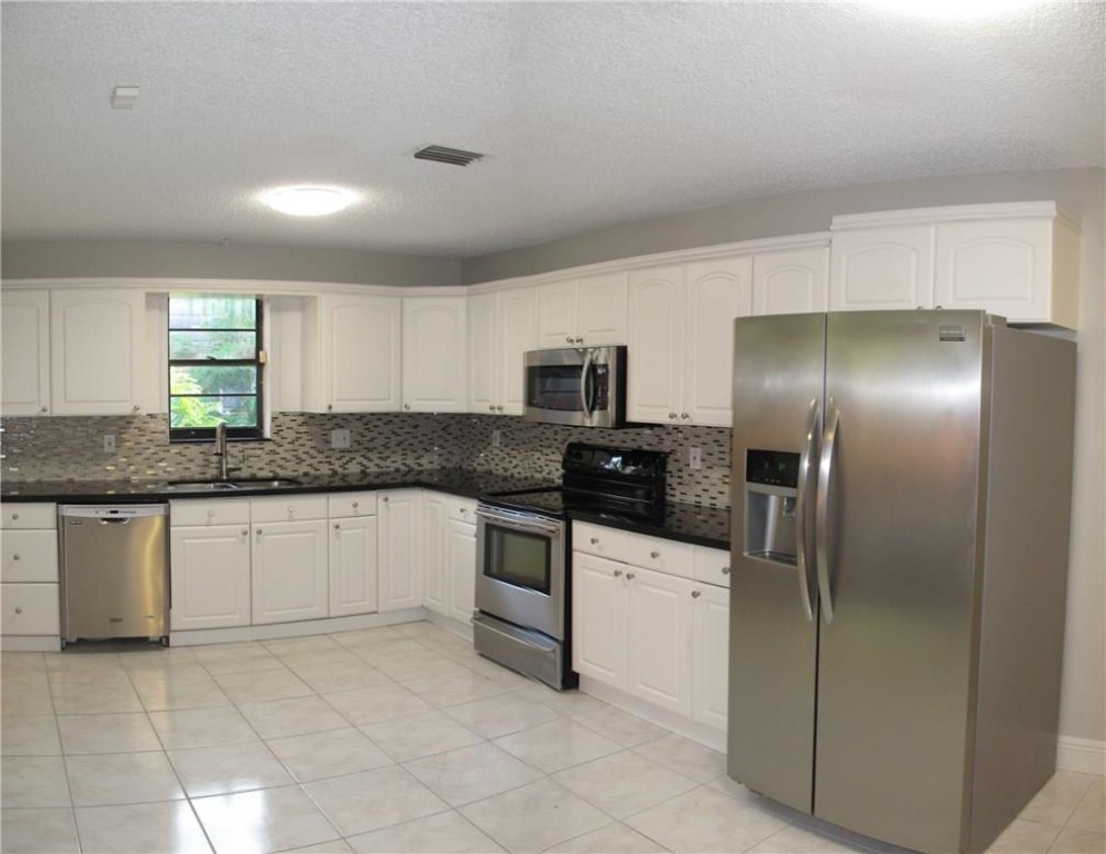 PARKSIDE - Residential