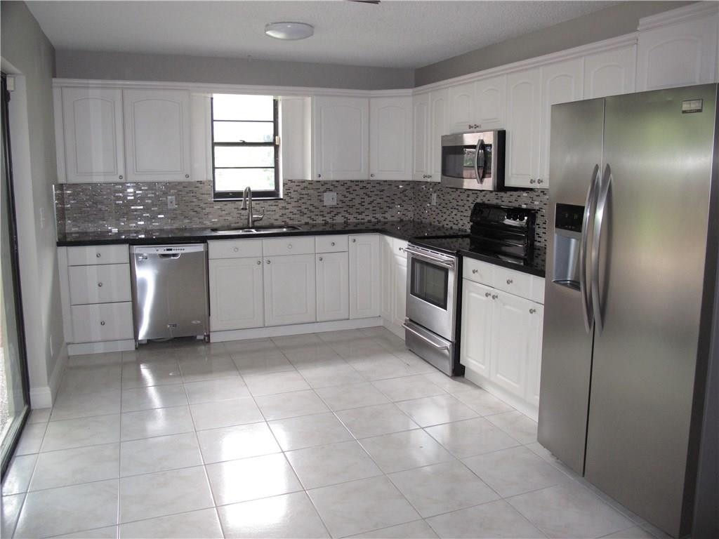 PARKSIDE - Residential