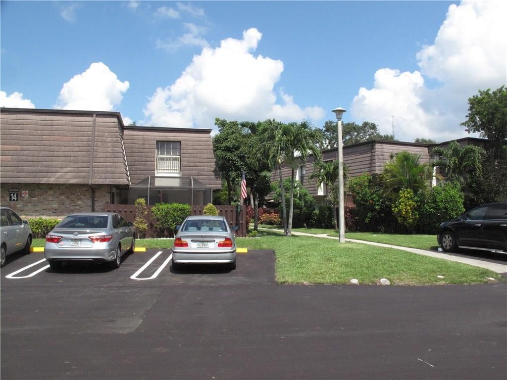 PARKSIDE - Residential