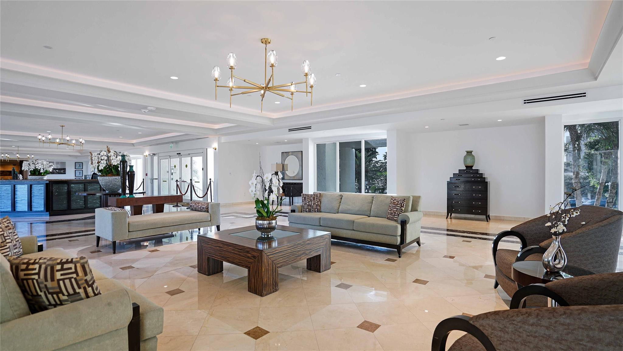 Southpoint Condominium - Residential