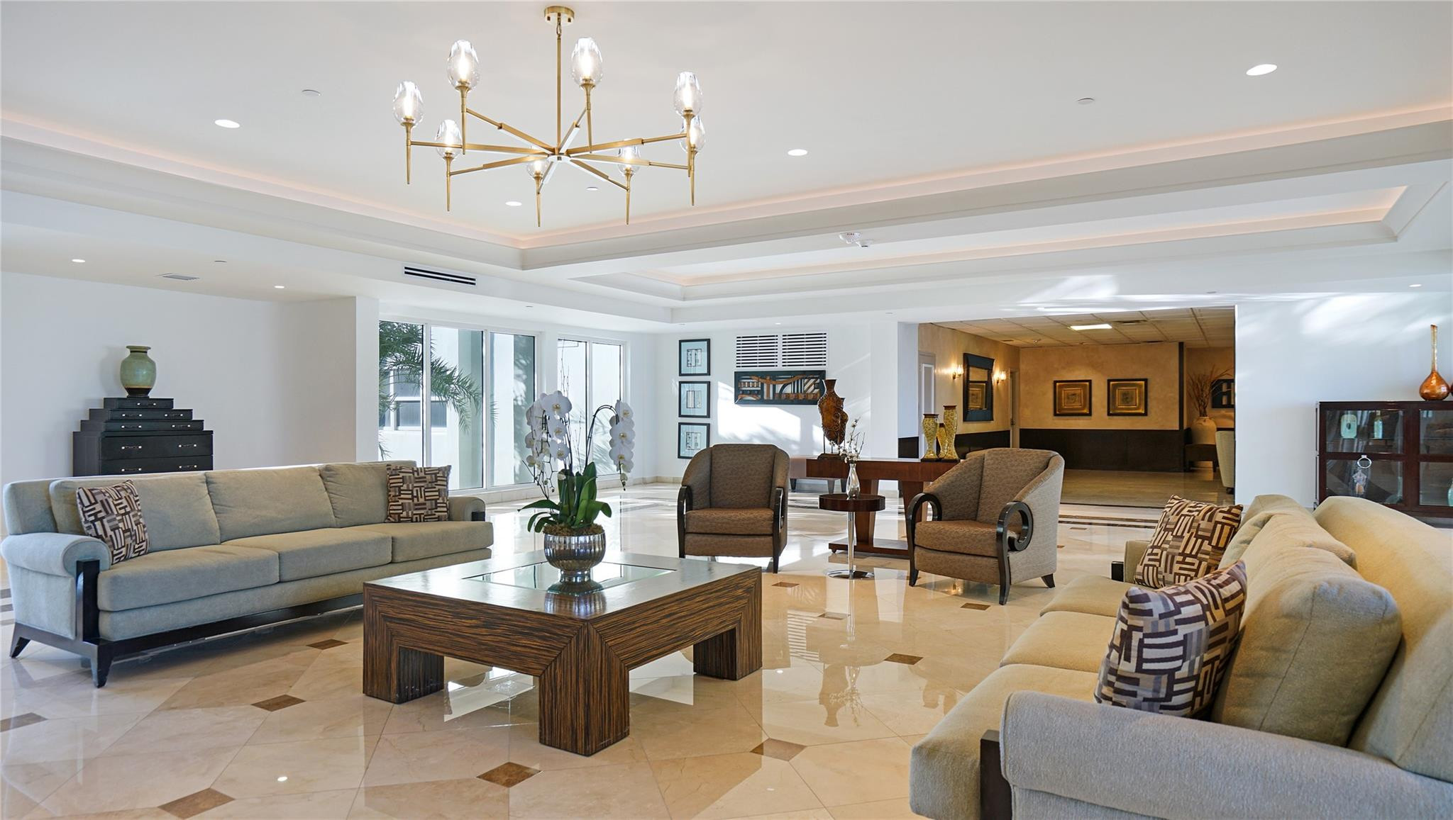 Southpoint Condominium - Residential