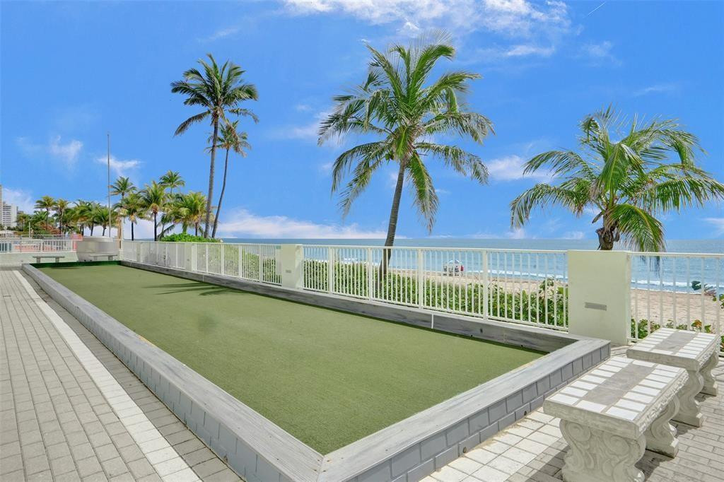 Southpoint Condominium - Residential