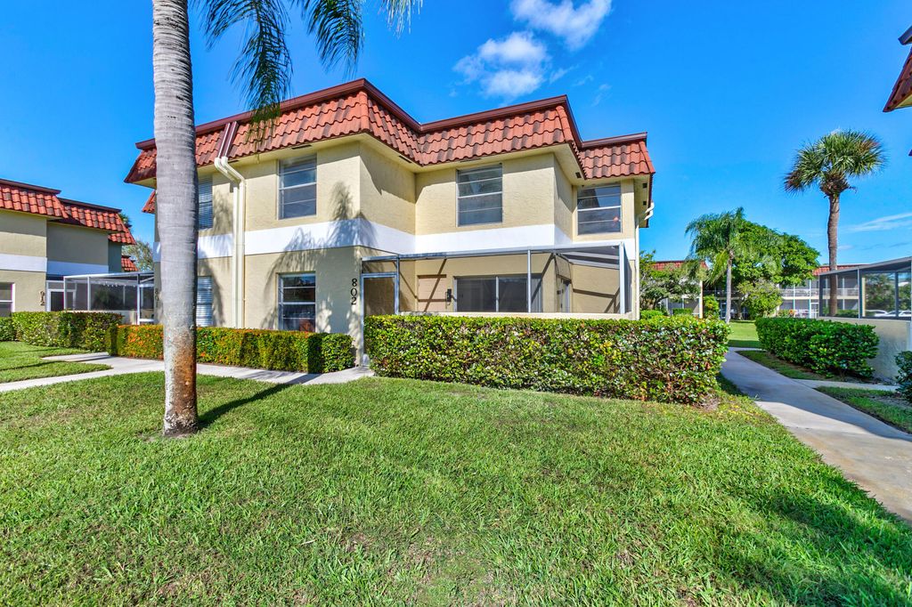 Photo of 717 S Us Highway 1 #802, Jupiter, FL 33477 (MLS # R10967332)