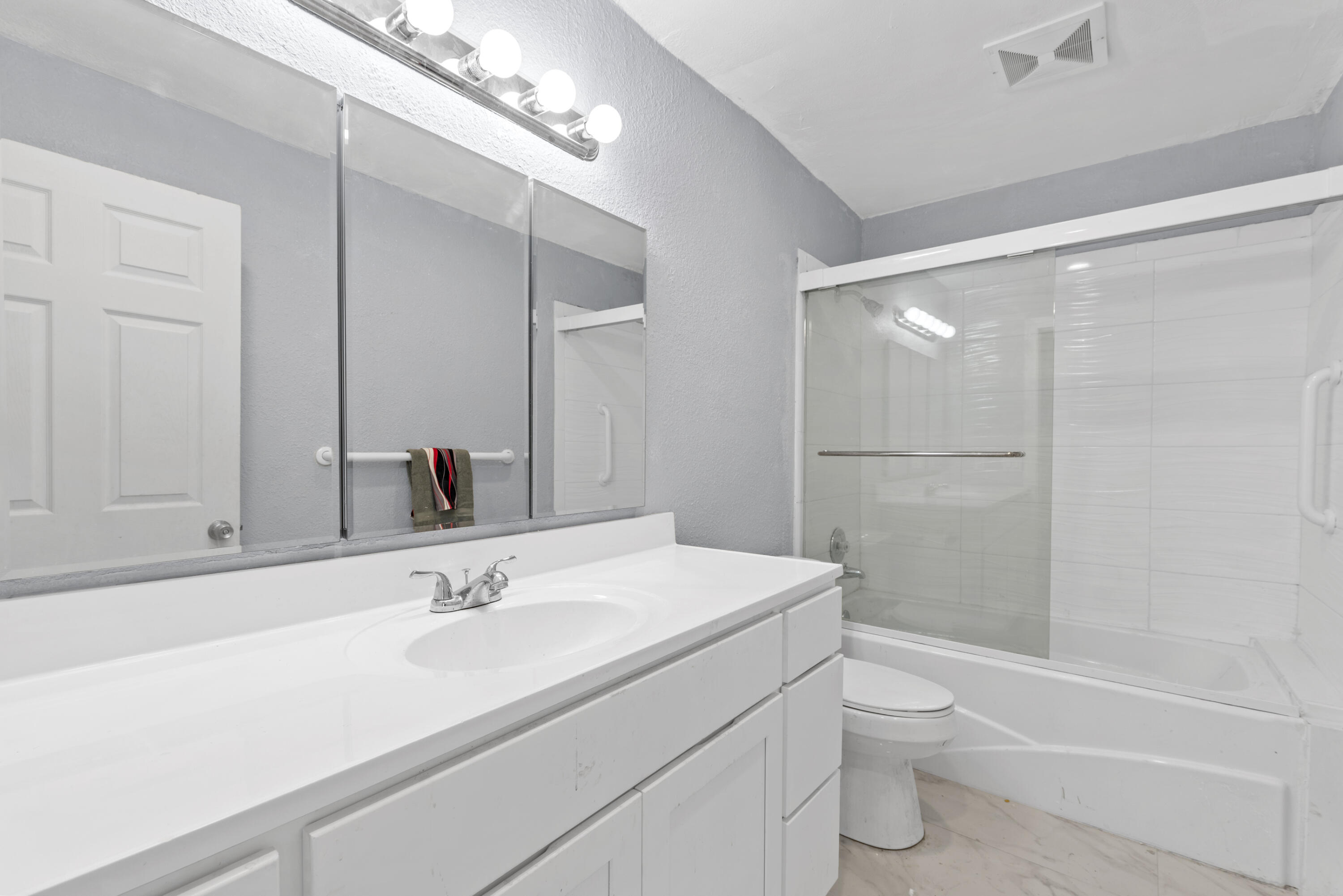 HENDRICKS HEIGHTS - Residential