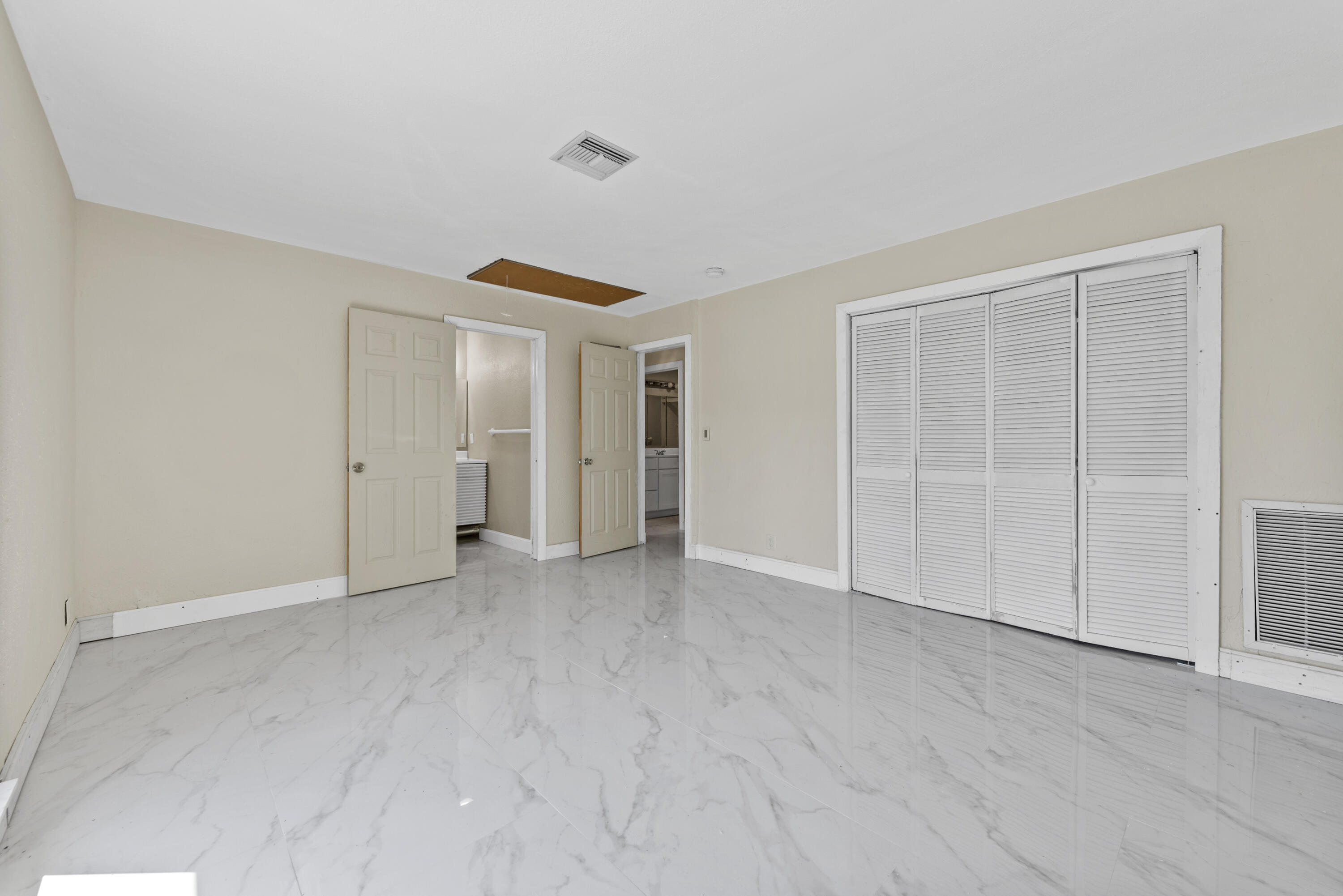 HENDRICKS HEIGHTS - Residential