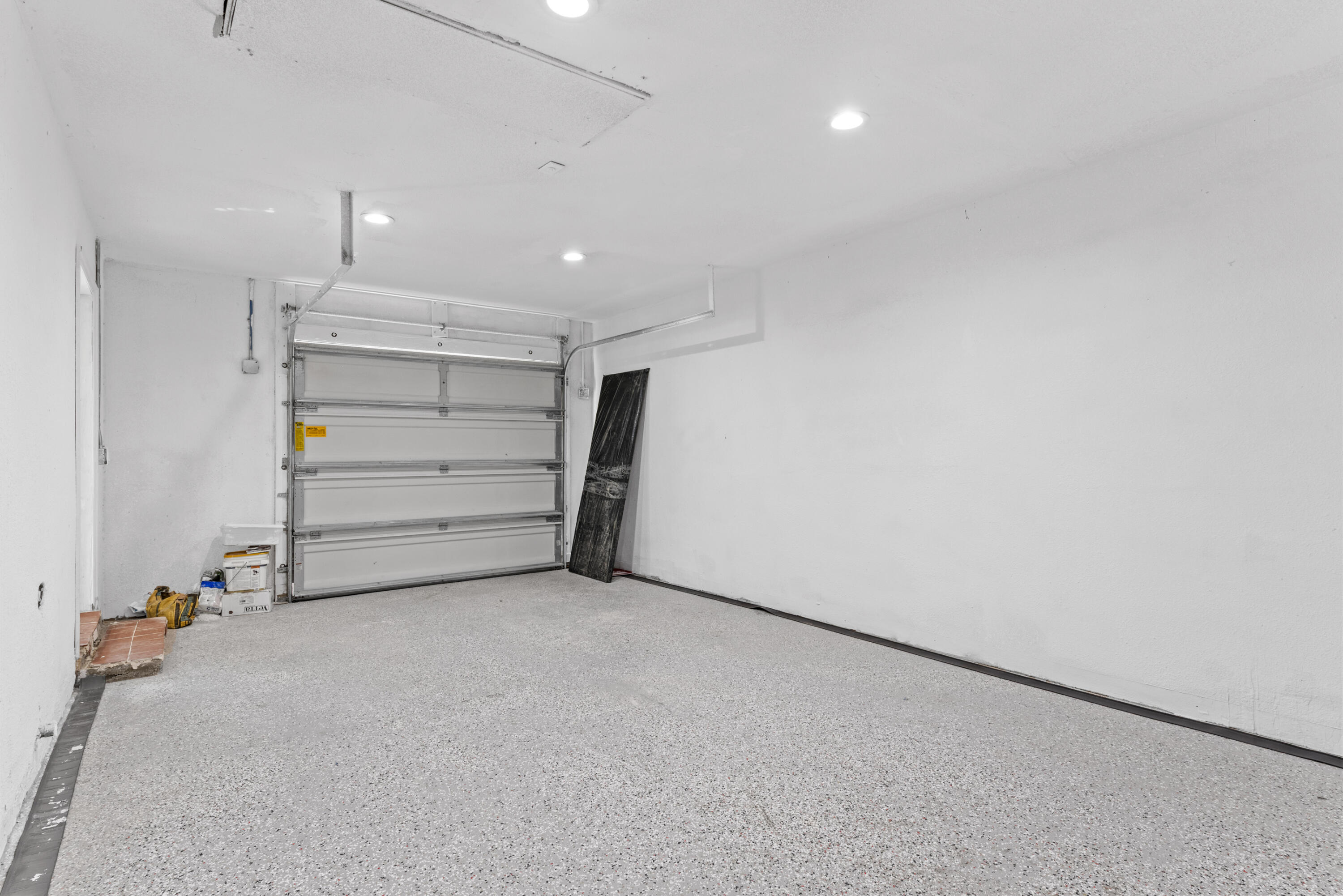 HENDRICKS HEIGHTS - Residential