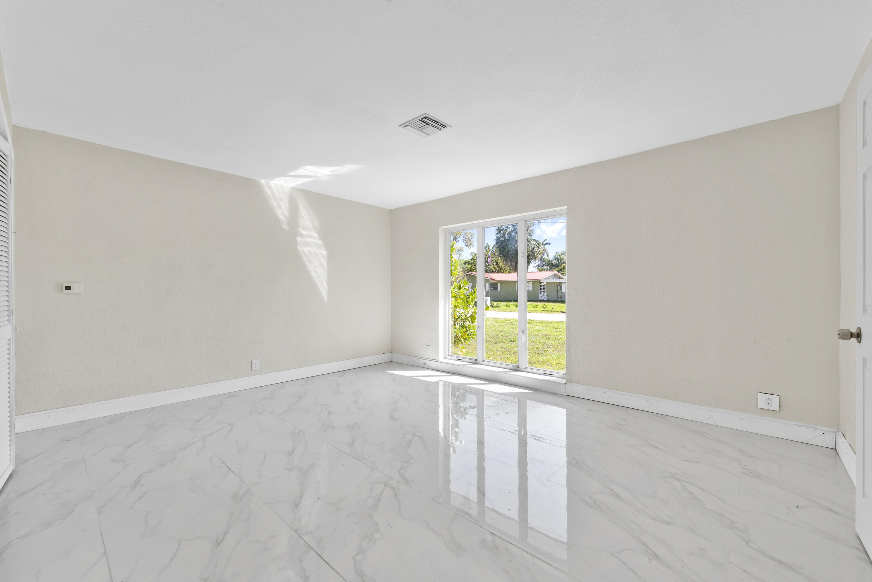 HENDRICKS HEIGHTS - Residential