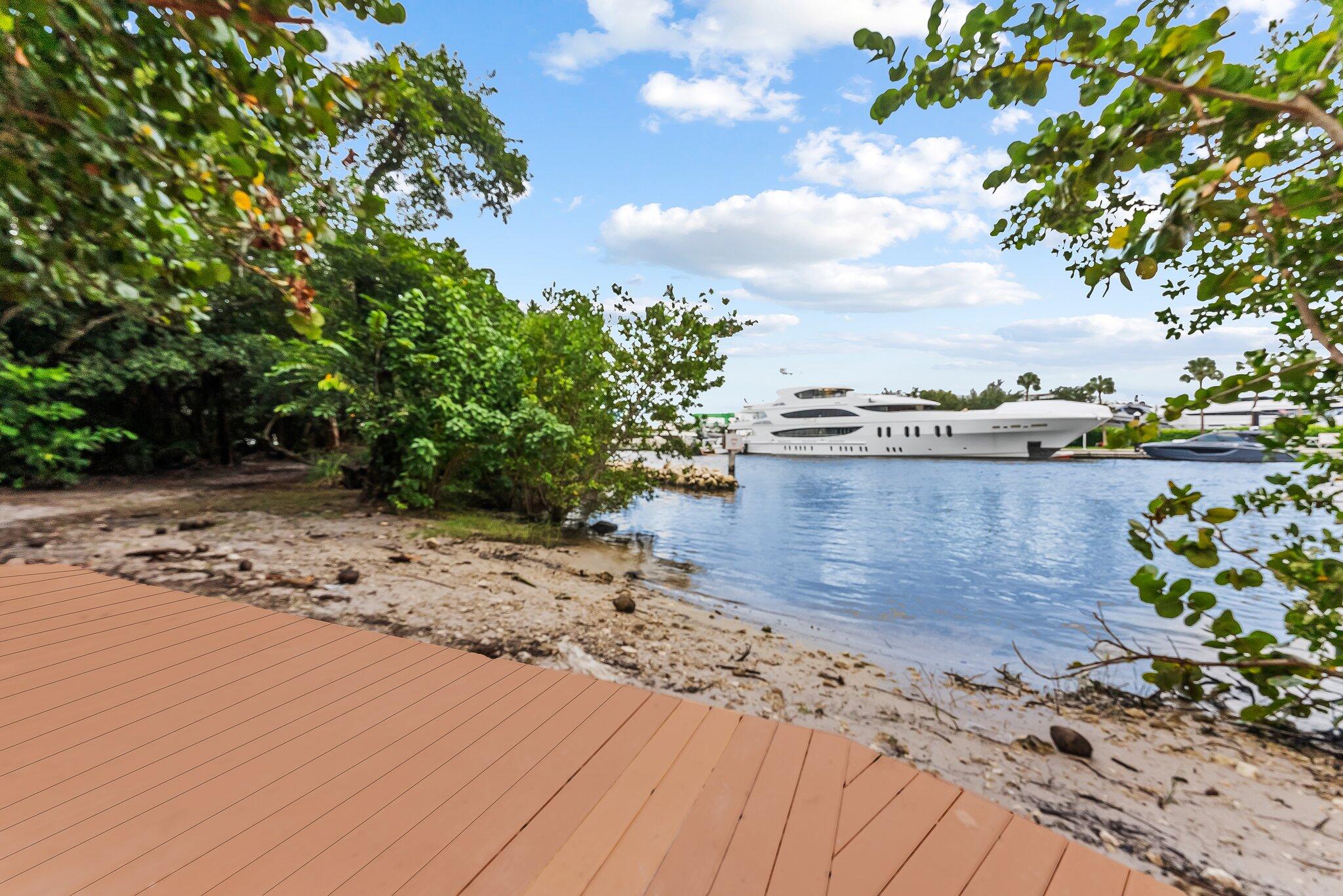 HENDRICKS HEIGHTS - Residential