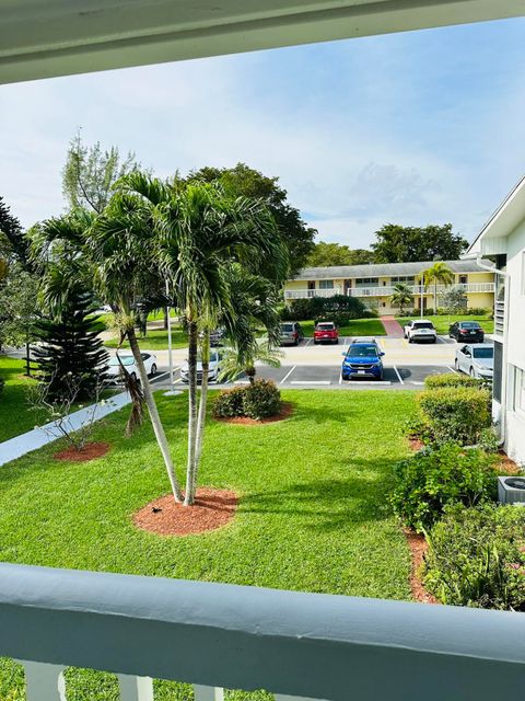 A home in Deerfield Beach