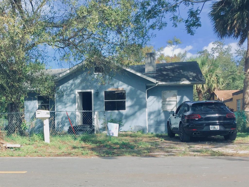 Photo of 1802 Boston Avenue, Fort Pierce, FL 34950 (MLS # R11037231)