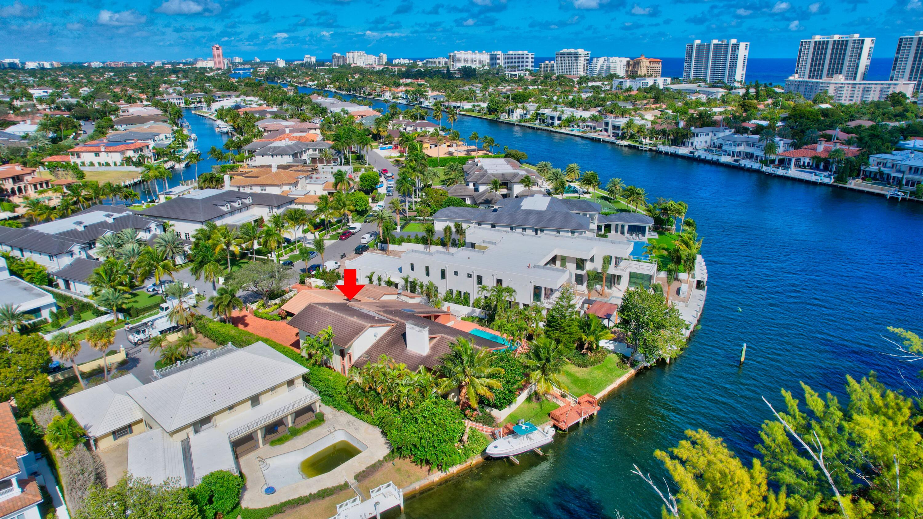 ROYAL PALM YACHT & COUNTRY CLUB - Residential
