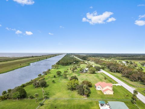 A home in Okeechobee