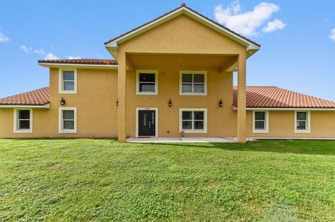 A home in Okeechobee