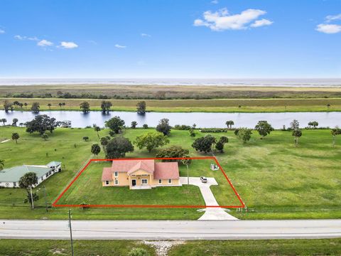 A home in Okeechobee