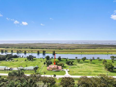 A home in Okeechobee