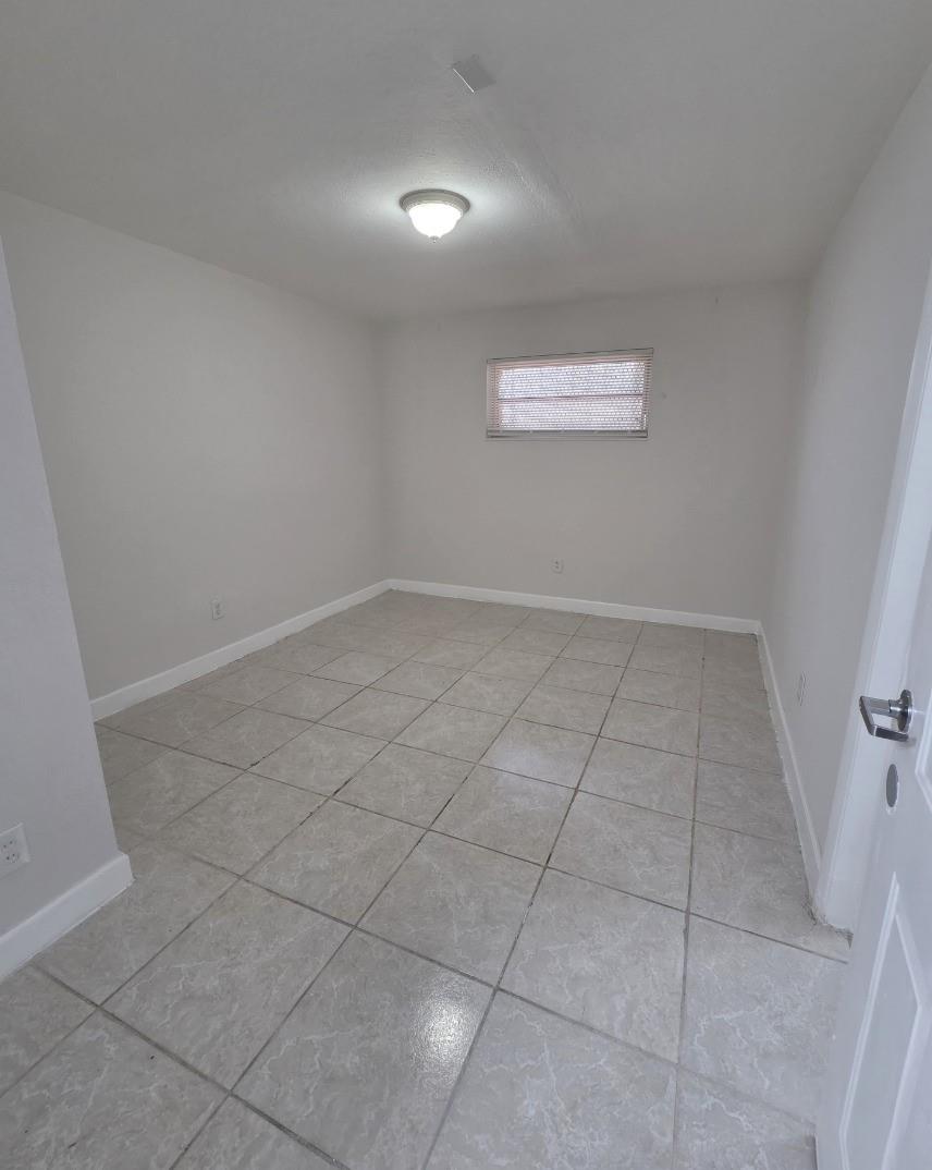 Washington Park 19-22 B - Residential Lease