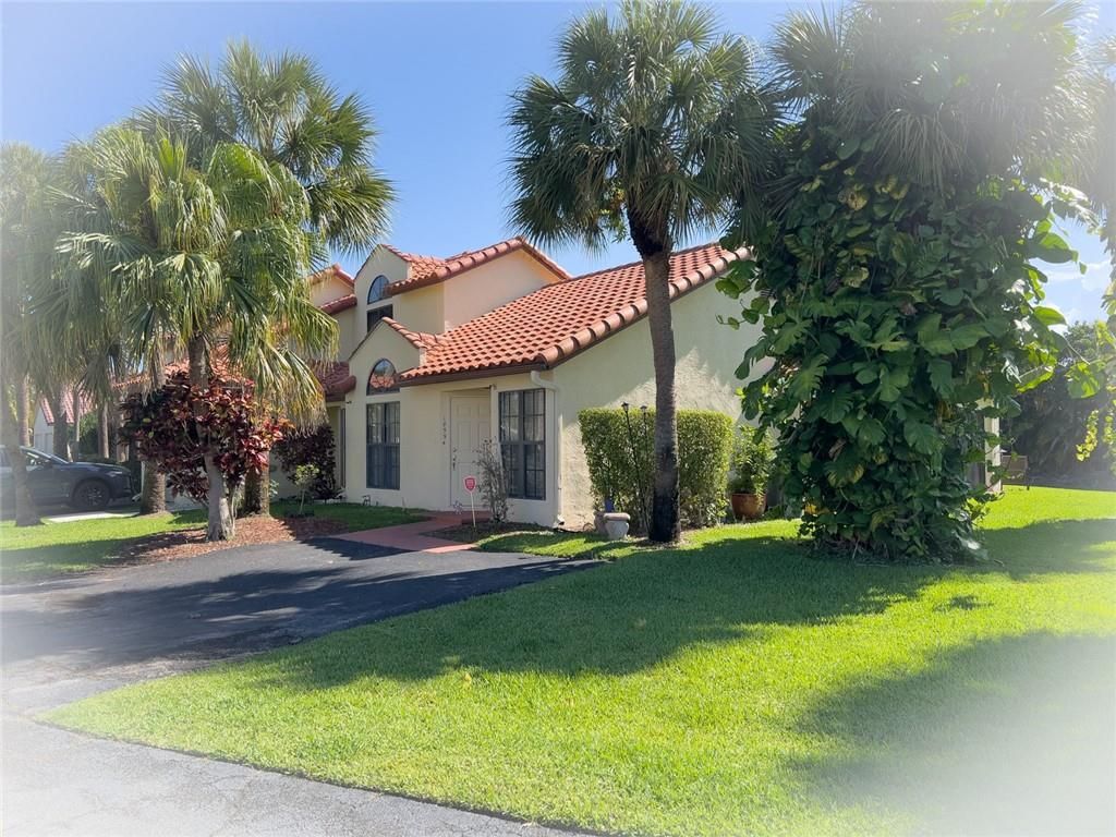 Photo of 18594 Woodstream Dr, Boca Raton, FL 33498 (MLS # F10376838)