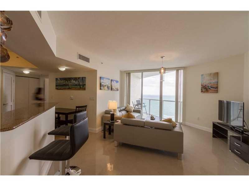 LA PERLA CONDO - Residential Lease