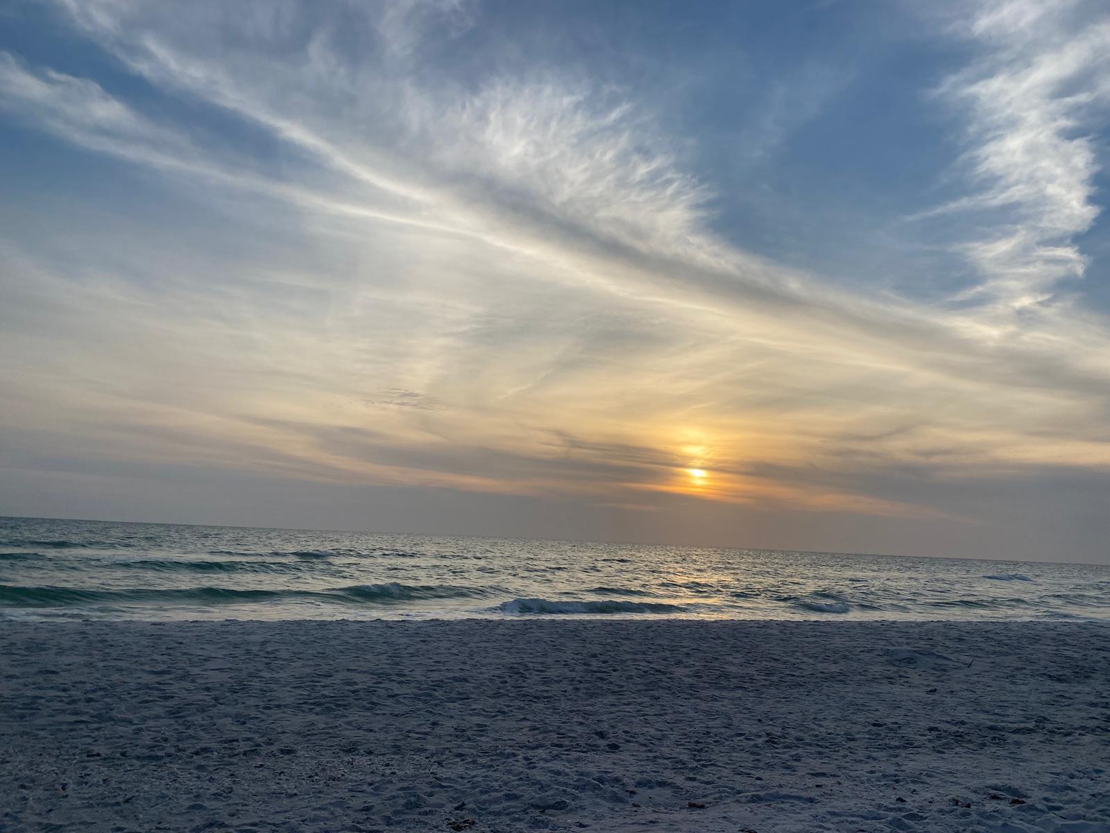 LA PERLA CONDO - Residential Lease