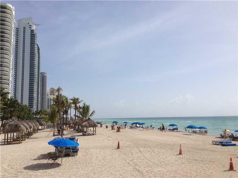 LA PERLA CONDO - Residential Lease