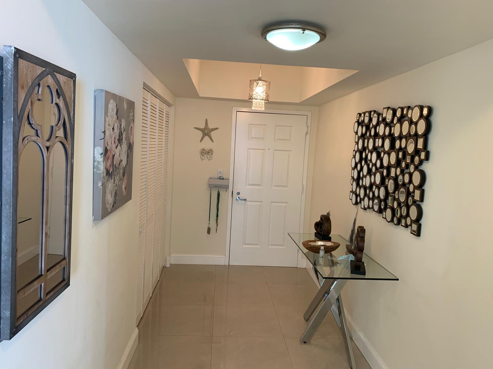 LA PERLA CONDO - Residential Lease