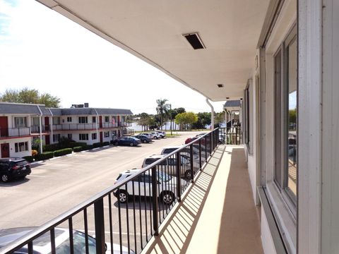 A home in Lake Worth Beach