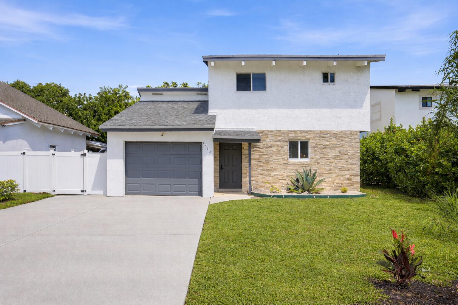 SOUTHRIDGE - Residential