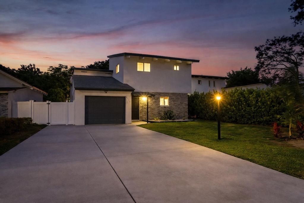 Photo of 2522 Bessie Street, Delray Beach, FL 33444 (MLS # R11166818)