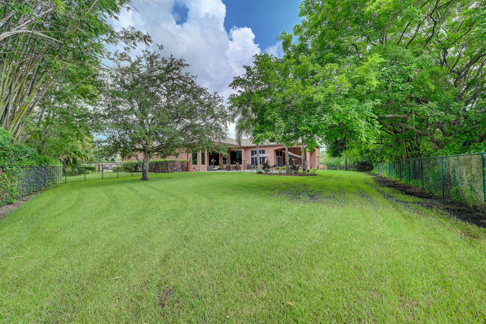 Belmont Lakes at Davie - Residential