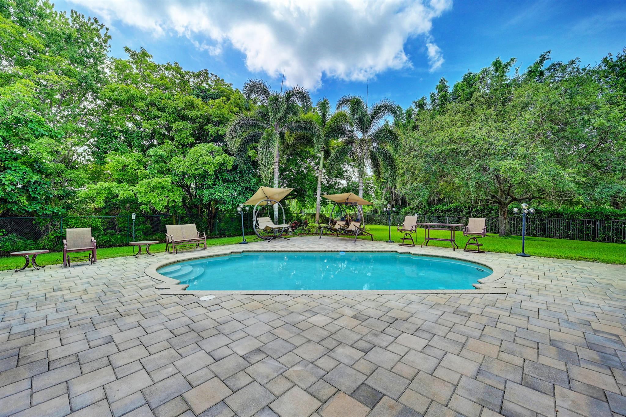 Belmont Lakes at Davie - Residential