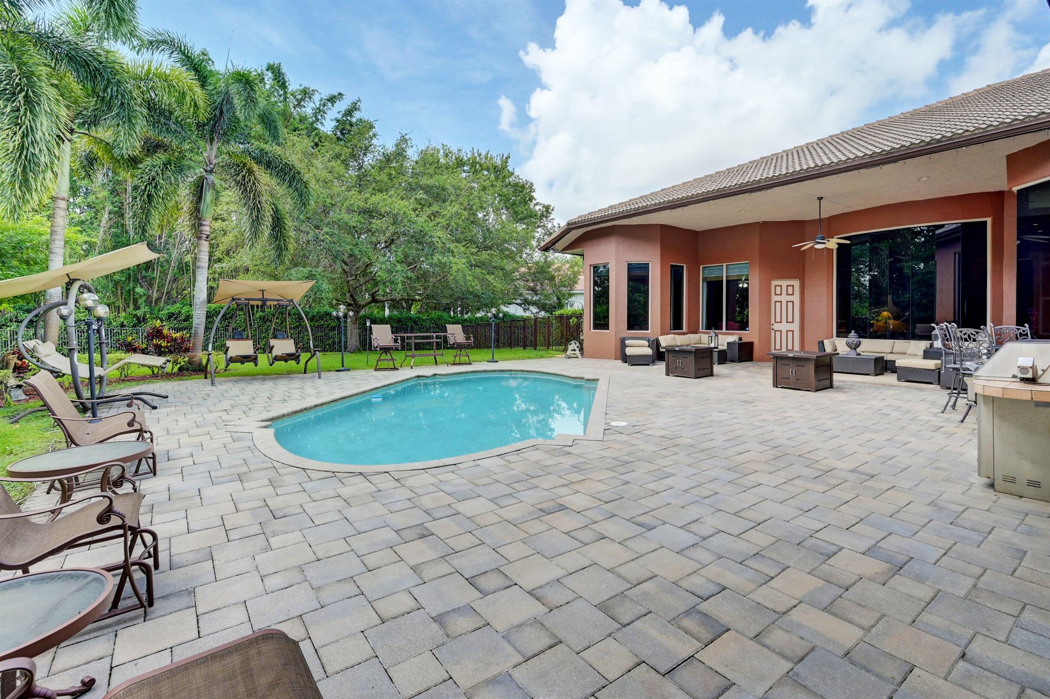 Belmont Lakes at Davie - Residential