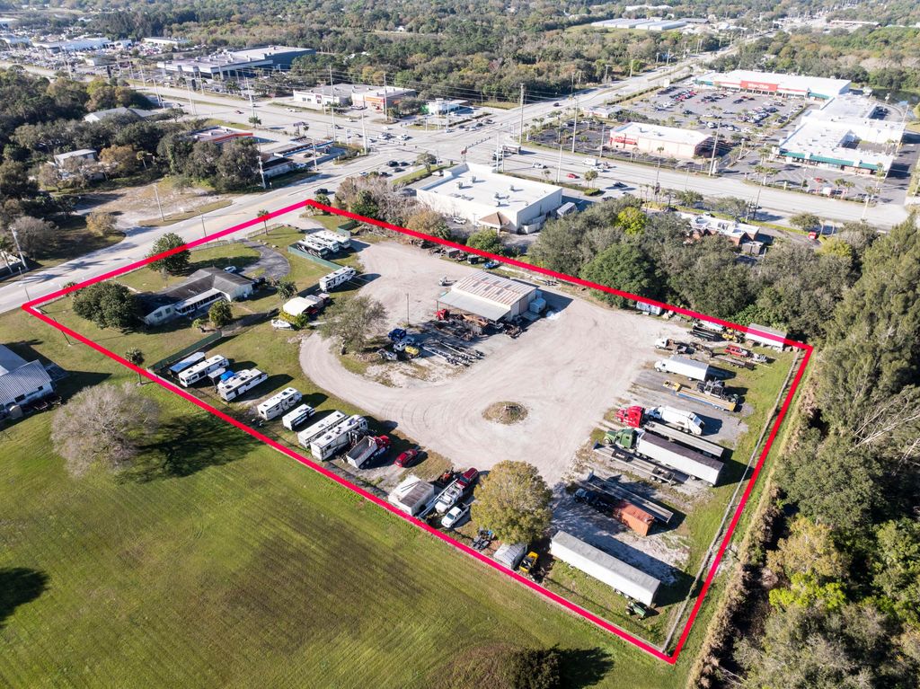 Photo of 392 E Midway Road, Fort Pierce, FL 34982 (MLS # R11059510)