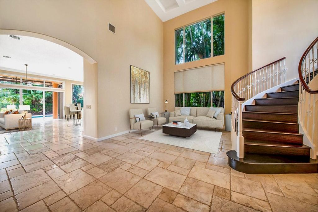 Photo of 6202 Via Venetia N, Delray Beach, FL 33484 (MLS # R10946448)