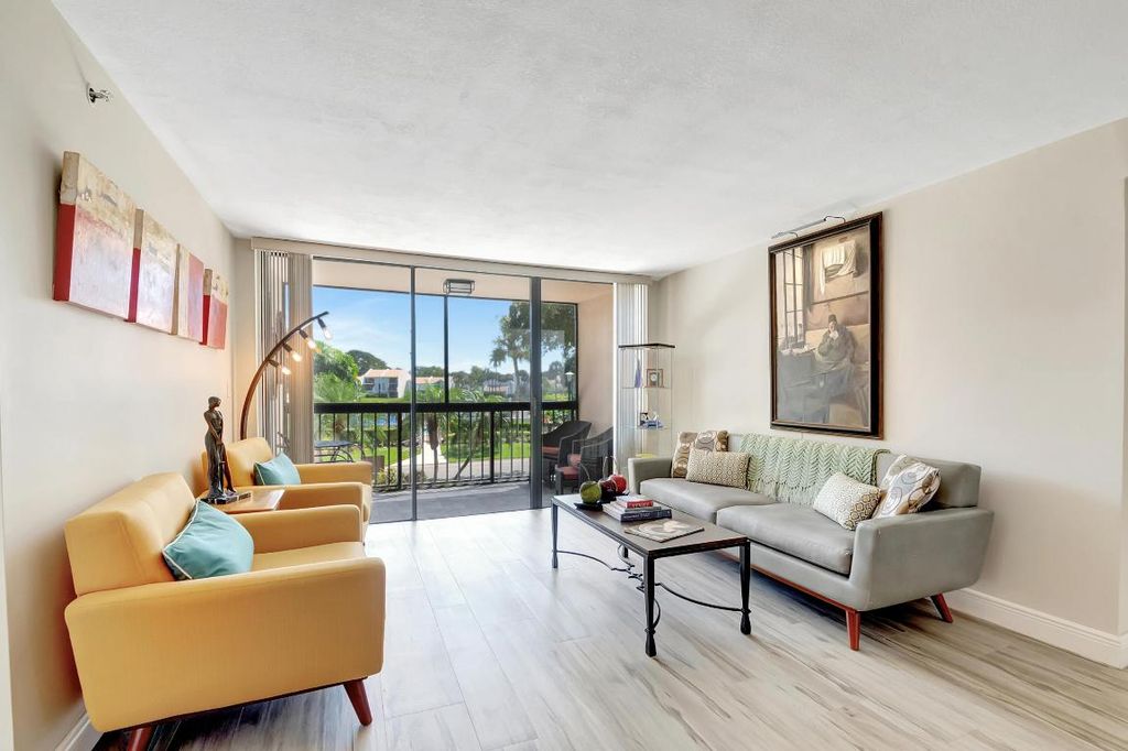 Photo of 1523 Bridgewood Drive, Boca Raton, FL 33434 (MLS # R11073780)