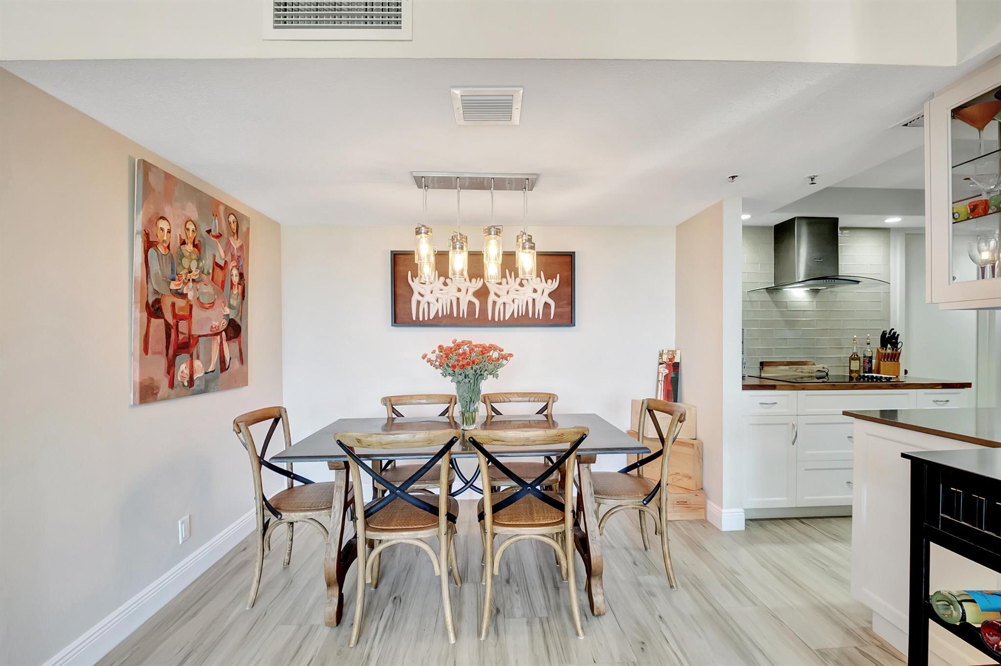 1523 Bridgewood Drive