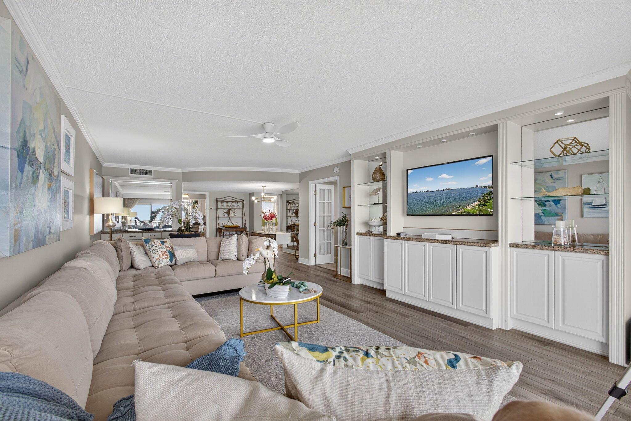 LAKE HARBOUR TOWERS CONDO - Residential