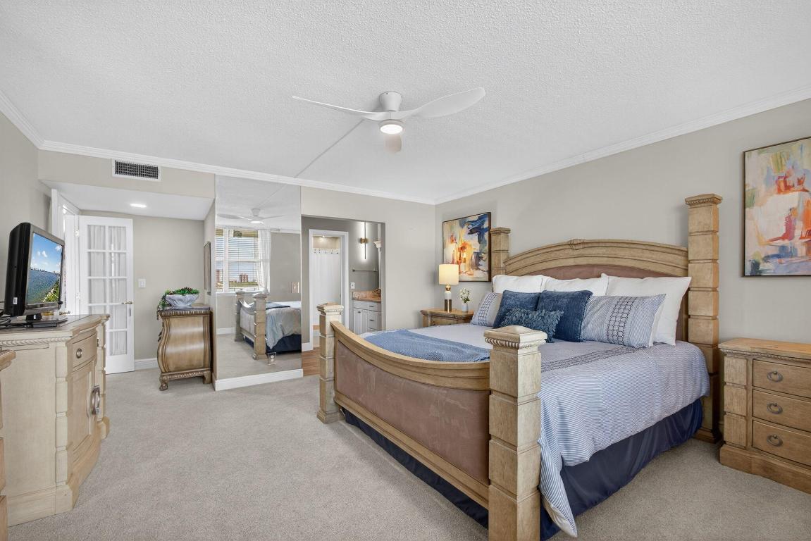 LAKE HARBOUR TOWERS CONDO - Residential