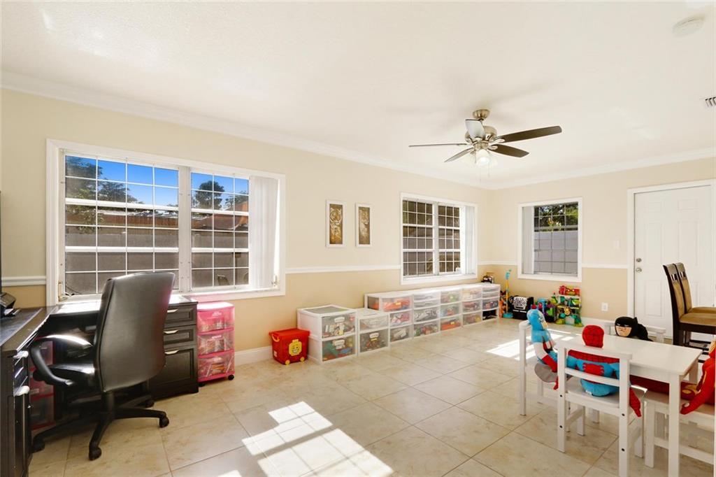 WESTWOOD COMMUNITY 5 - Residential