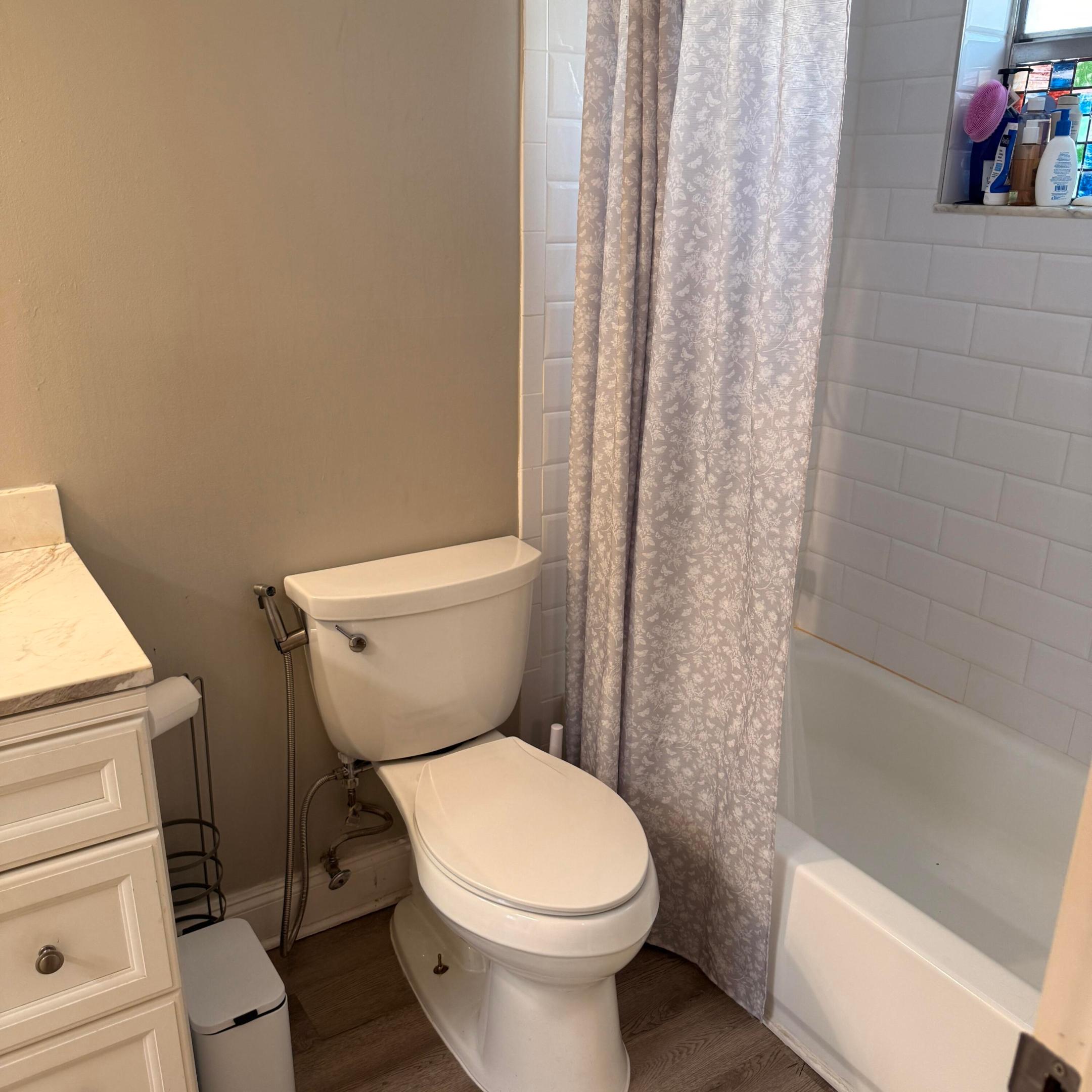 REGENCY SURF & RACQUET CLUB CONDO - Residential Lease