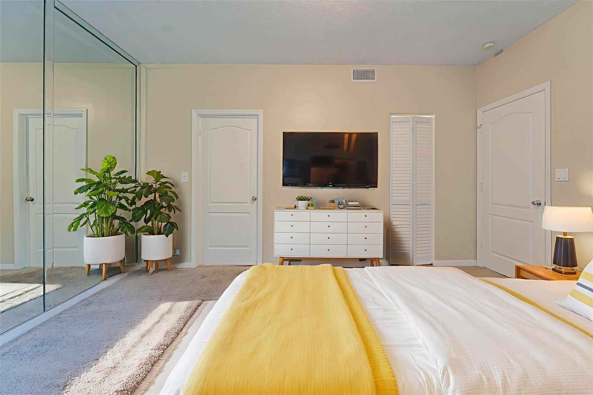 Villa San Remo Condo - Residential