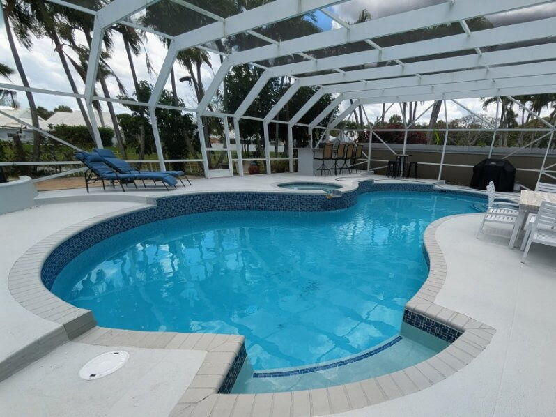 2354 Saratoga Bay Drive